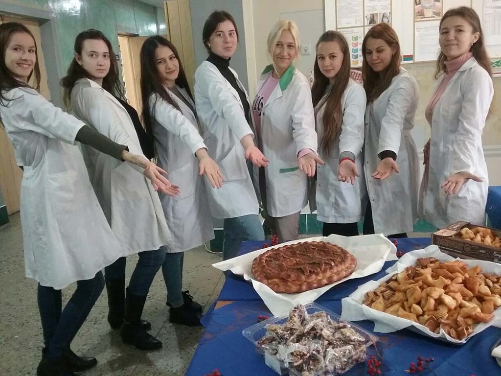 Государственный университет биологический факультет. Технолого-гуманитарный университет в Радоме. ВГУ Машерова мужской хор. Ангелина Крылова 24 Симферополь ТНУ. Бизнес технолого.