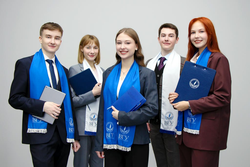 внутрь